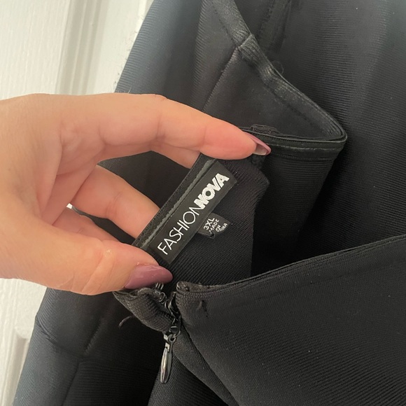 Oscars Lady Embellished Maxi Dress - Black- Fashionova 3XL- SIlver Rose Detail - Picture 8 of 8